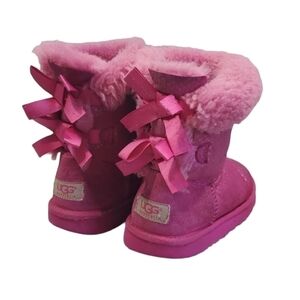 Ugg Australia Girls Bailey Bow II Water Resistant Genuine Shearling Boots 2